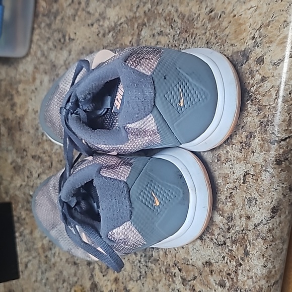 Nike Flex Experience RN4 - Picture 3 of 6